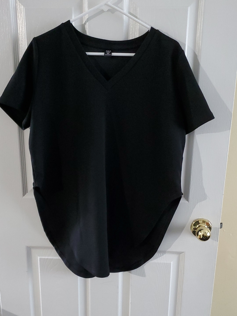 SHEIN Black V-Neck Short Sleeve Tunic Top